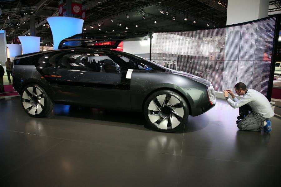  Renault Ondelios Concept 2008 года  (фото 17 из 108)